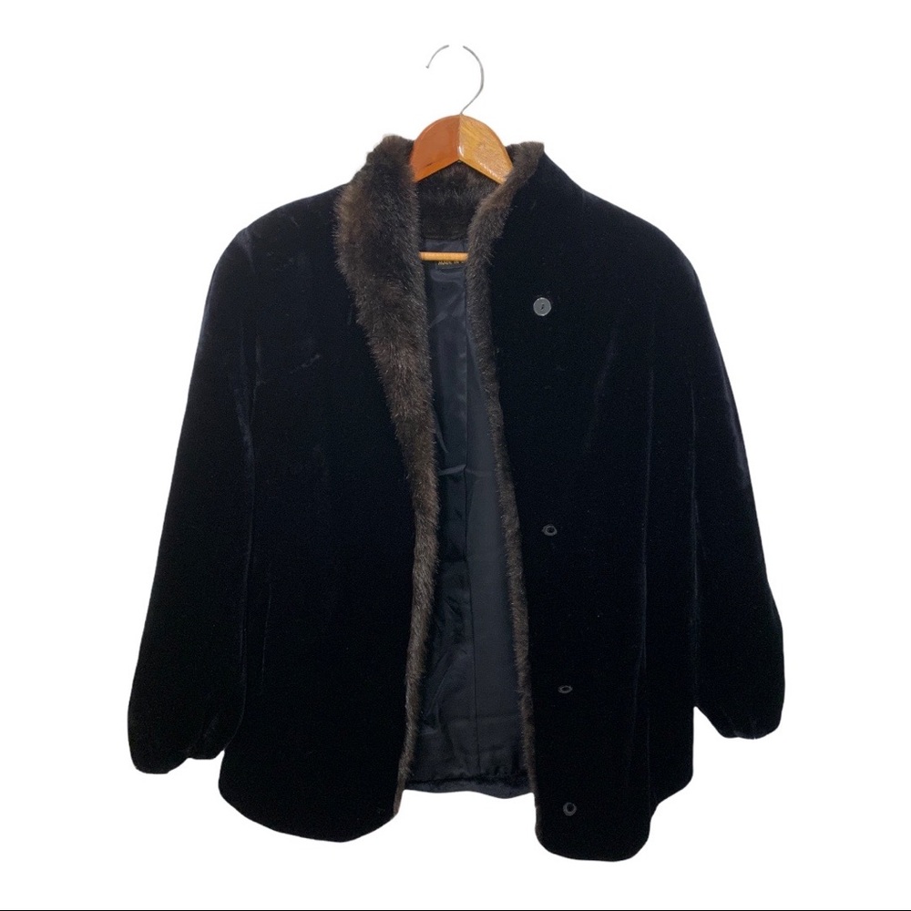STYLE VI LTD FAUX FUR BLACK COAT WITH BROWN FAUX FUR COLLAR AND FRONT TRIM - Picture 3 of 16